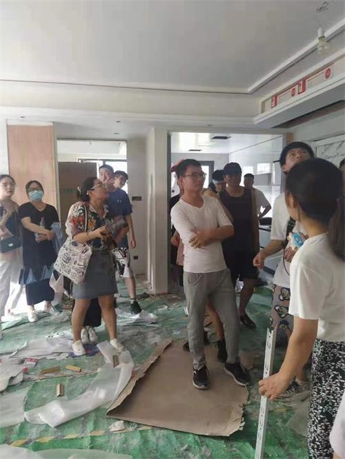 2021年7月14日課外實(shí)踐，材料工藝現(xiàn)場(chǎng)感受更好理解